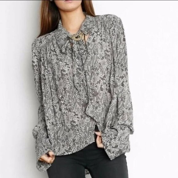 Free People Size Medium Modern Muse Snakeskin Python Detachable Tie Blouse Top - Picture 1 of 12